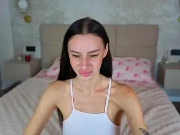 SnowWhiteee  live sex cam