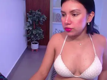 Tina-Lewis  live sex cam