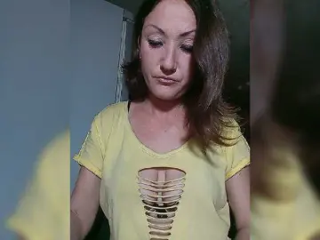 YouGirlXXX  live sex cam