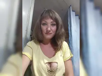 YouGirlXXX  live sex cam