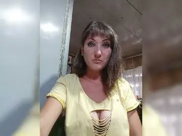 YouGirlXXX  live sex cam