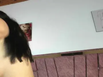 Mia2902  live sex cam
