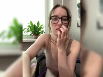 ANASTEIKK  live sex cam