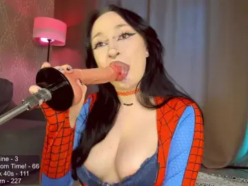 Juicy-Vikki  live sex cam