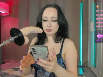 Juicy-Vikki  live sex cam
