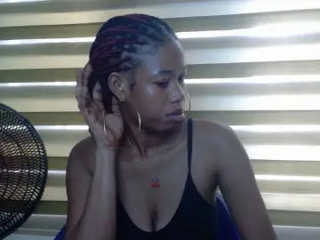 Juicynpink  live sex cam