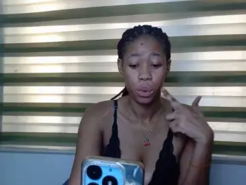 Juicynpink  live sex cam