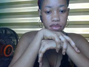 Juicynpink  live sex cam