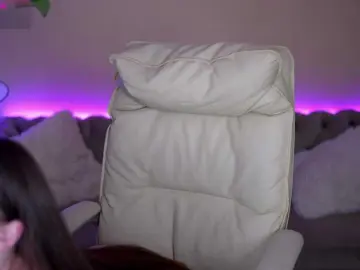 OneLaya  live sex cam