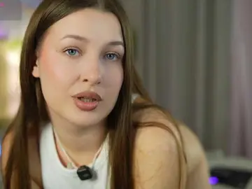 OneLaya  live sex cam
