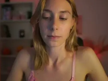 RachelMoore18  live sex cam
