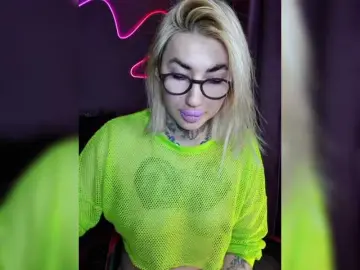 A-squirter  live sex cam
