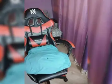 A-squirter  live sex cam