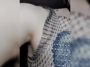 A-squirter  live sex cam