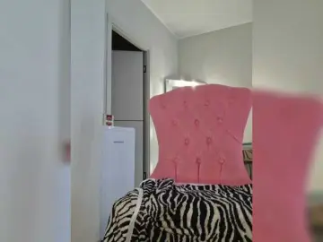 A-squirter  live sex cam