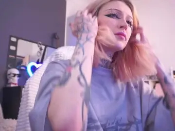 Fraulein-mooon  live sex cam
