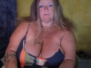 Lady-vamp  live sex cam