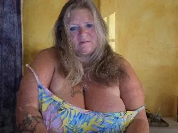 Lady-vamp  live sex cam