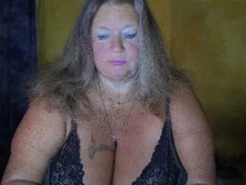 Lady-vamp  live sex cam