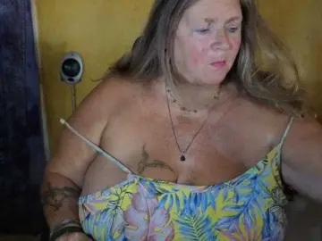 Lady-vamp  live sex cam