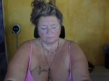 Lady-vamp  live sex cam