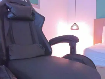 Lucy-blue28  live sex cam