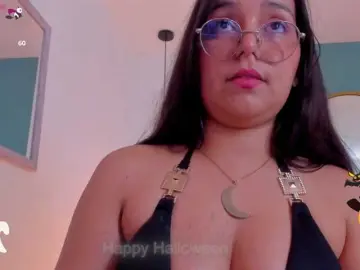 Lucy-blue28  live sex cam