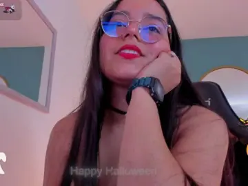 Lucy-blue28  live sex cam