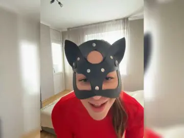 Xxxkissme  live sex cam