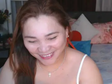 AsianHotMama143  live sex cam