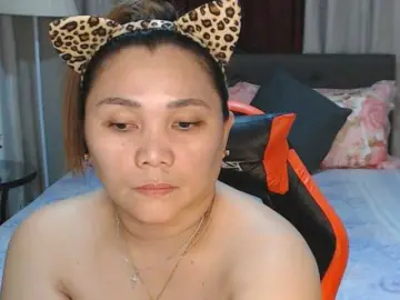 AsianHotMama143  live sex cam