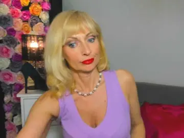 CrystalPretty  live sex cam