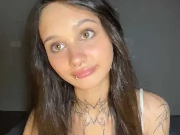 GertudeLagman  live sex cam