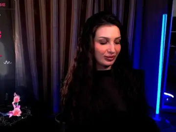 LauraBess  live sex cam