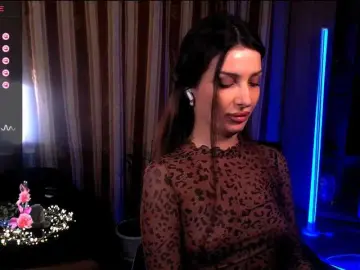 LauraBess  live sex cam