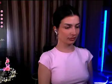 LauraBess  live sex cam