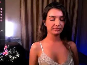 LauraBess  live sex cam