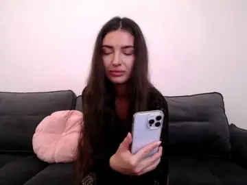 LauraBess  live sex cam