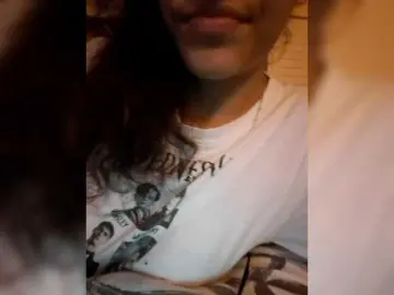 Sarach4  live sex cam