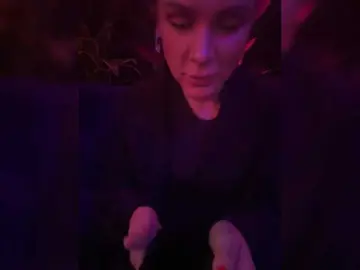 AmyWard  live sex cam