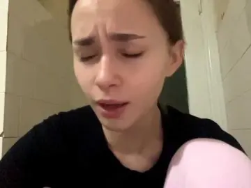 DaliaTronstad  live sex cam