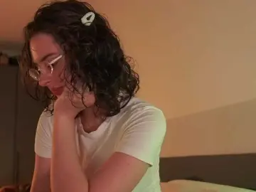 EmmSee  live sex cam