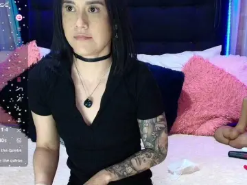 Hannahot69  live sex cam