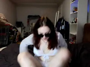 LoiseLovetto  live sex cam