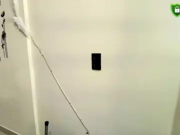 MiniLove01  live sex cam