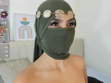 Shaiira  live sex cam