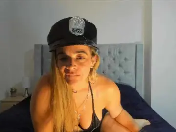 Supermoonsex  live sex cam