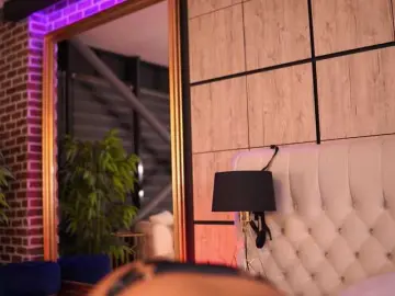 AishaaDevoe  live sex cam