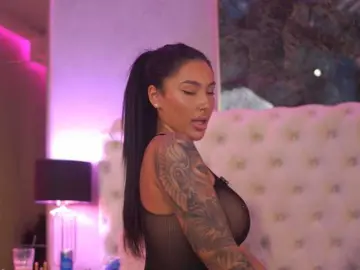 AishaaDevoe  live sex cam