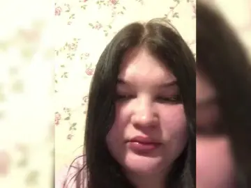 Annyshka-1  live sex cam